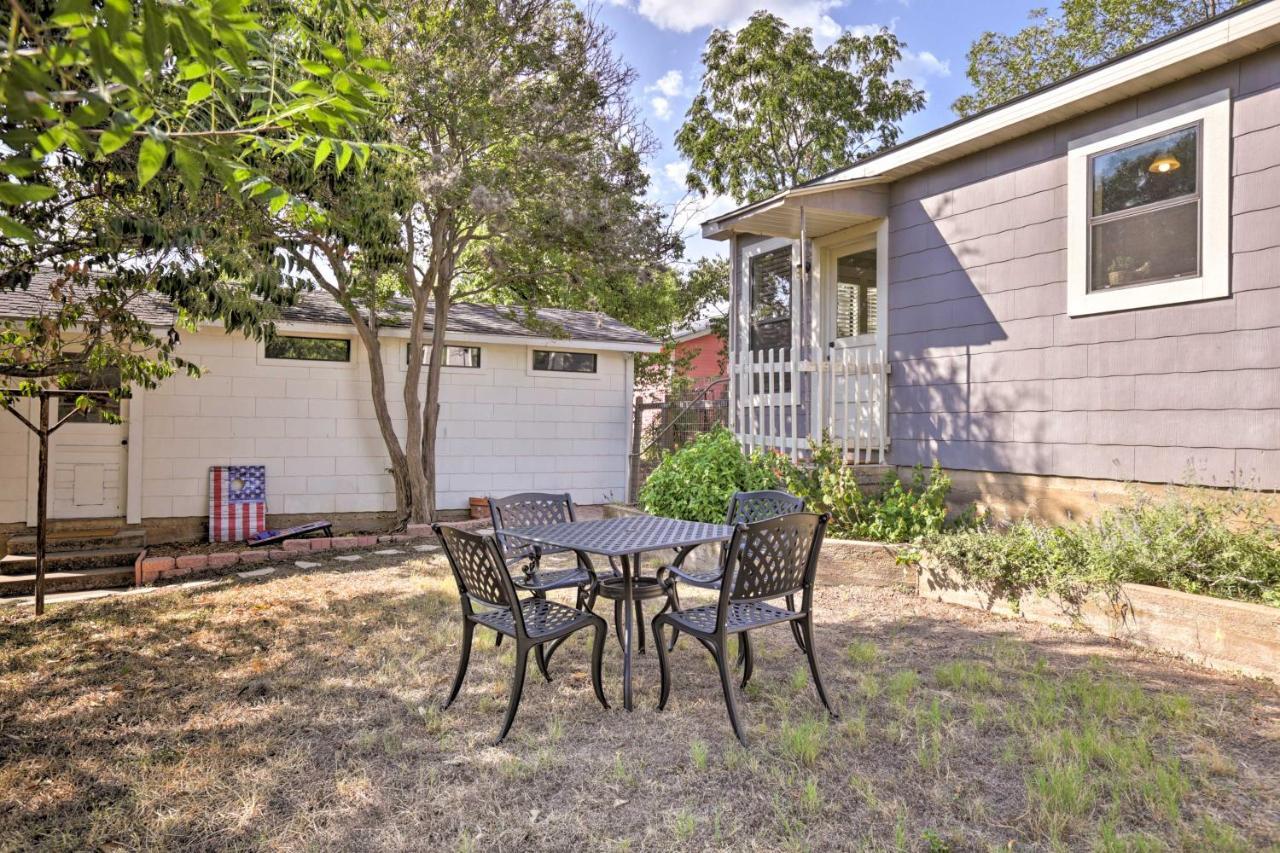 Fredericksburg Cottage With Grill - Walk To Main St! Eksteriør bilde